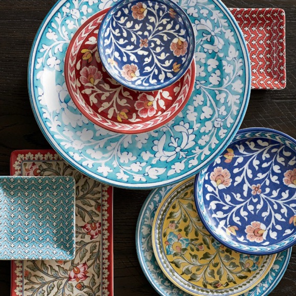 New Pottery Barn Ava Floral Stoneware Bowl Set, S/4, Yellow - Picture 4 of 7